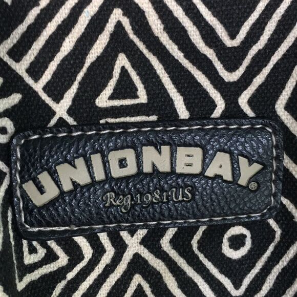 Unionbay Tribal Bag Never Used - Picture 4 of 16